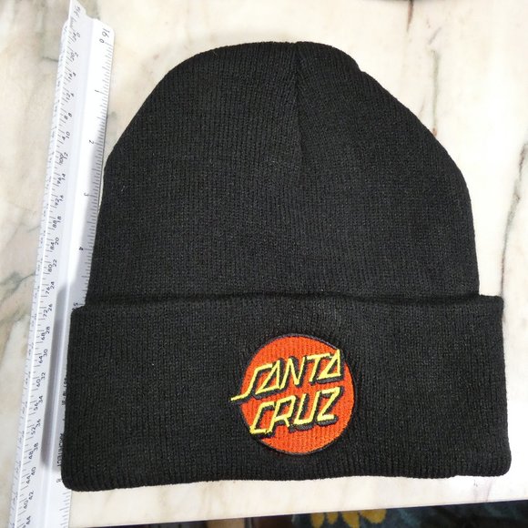 New Black knit beanie cap with Santa Cruz logo - Picture 7 of 8